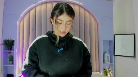 lilithsmith__ online show from 11.11.25