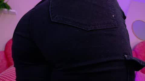 lilithsmith__ online show from 11.17.25