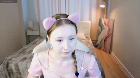 Snapshot of lilitiny chatting on 06.25.26 Lili Tiny GMT2 3-10AM MonTueWedThuSat online show from 06.25.26