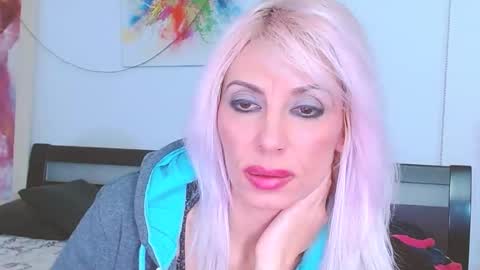 Lara online show from 02.22.25