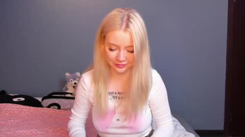 lillie_berry online show from 04.15.26
