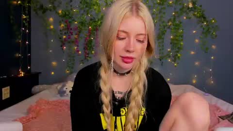 lillie_berry online show from 07.14.26