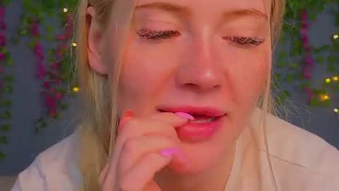 lillie_berry online show from 07.16.26