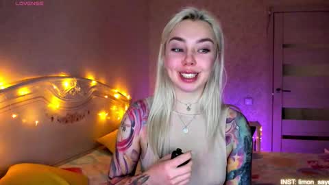 LilliMoore online show from 03.11.26