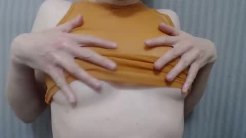 Snapshot of lillkit chatting on 12.10.24 Lilu online show from 12.10.24