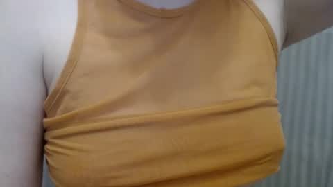 Snapshot of lillkit chatting on 02.24.25 Lilu online show from 02.24.25