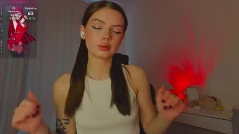 Snapshot of lillly_meow_ chatting on 04.13.26 Lilia online show from 04.13.26