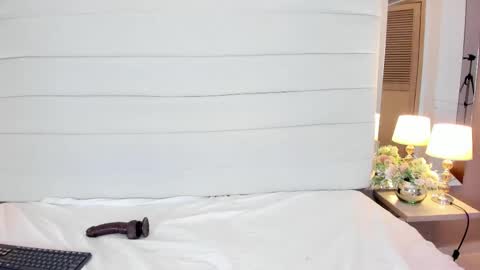 Snapshot of lilly_2809_ chatting on 09.26.25 Lizeth follow me in my igimlilycute 3 online show from 09.26.25