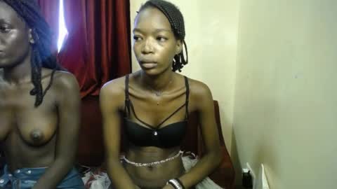 Snapshot of lilly_freak chatting on 04.02.26 Des online show from 04.02.26