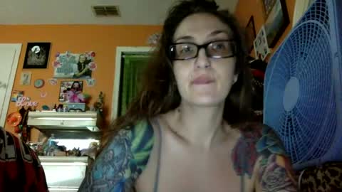 hi guys im back on here 3 online show from 07.20.26