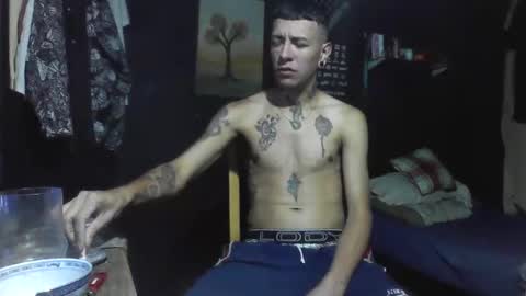 Snapshot of lilmattt666 chatting on 12.21.24 sk lilmattt online show from 12.21.24