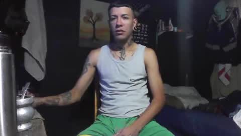 Snapshot of lilmattt666 chatting on 12.25.24 sk lilmattt online show from 12.25.24