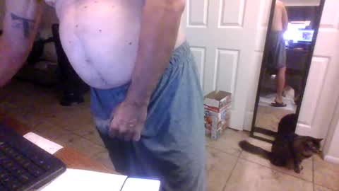 Snapshot of lilpackage69 chatting on 11.18.25 lilpackage69 online show from 11.18.25