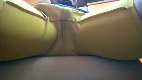 Snapshot of lilpetoman chatting on 10.22.25 lilpetoman online show from 10.22.25