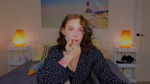 Snapshot of lilpupsonish chatting on 01.24.25 Jesse and Grace online show from 01.24.25