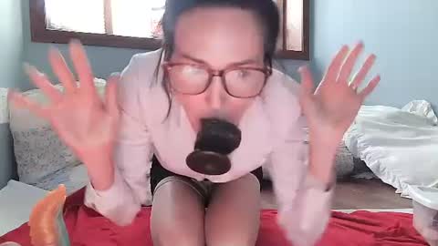 Snapshot of lilrosiedoll chatting on 02.23.25 Lilrosiedoll online show from 02.23.25