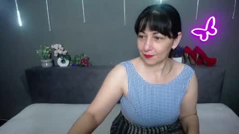 lilugrants online show from 05.04.26