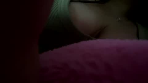 Snapshot of liluu_lovee chatting on 07.12.26 liluu_lovee online show from 07.12.26