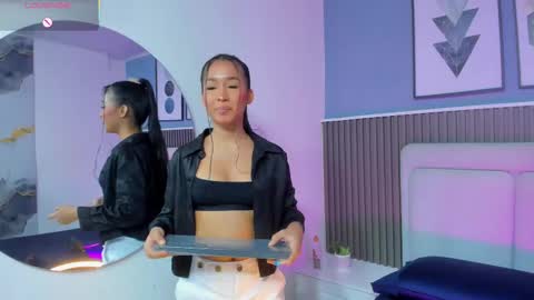 Snapshot of lily__star chatting on 10.19.25 lily online show from 10.19.25