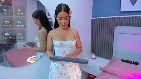 Snapshot of lily__star chatting on 11.07.25 lily online show from 11.07.25