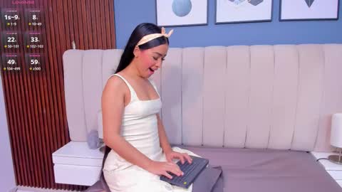 Snapshot of lily__star chatting on 11.14.25 lily online show from 11.14.25