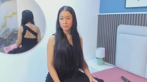 Snapshot of lily__star chatting on 03.11.26 lily online show from 03.11.26