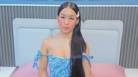 Snapshot of lily__star chatting on 03.14.26 lily online show from 03.14.26