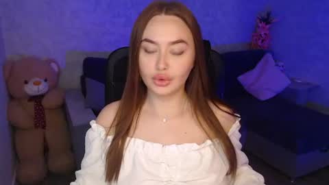 lily_baker_ online show from 06.29.26