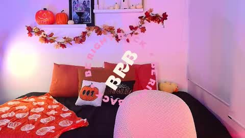 just lily online show from 10.10.25