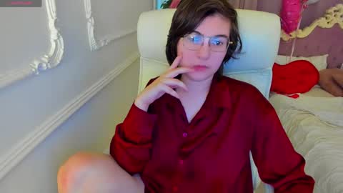 Lily online show from 04.19.26
