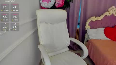 Lily online show from 06.12.26