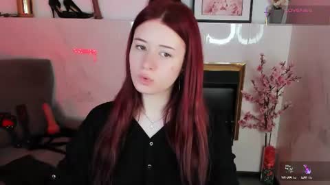 Snapshot of lily_moonlight chatting on 06.28.26 Lily online show from 06.28.26