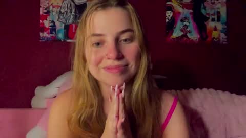 Snapshot of lily_smily chatting on 01.12.26 Lily online show from 01.12.26