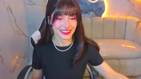 Snapshot of lily_tx chatting on 06.20.26 Follow me.. Live 730 to 1400 online show from 06.20.26