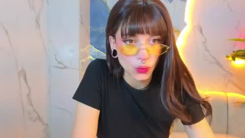 Snapshot of lily_tx chatting on 07.16.26 Follow me.. Live 730 to 1400 online show from 07.16.26