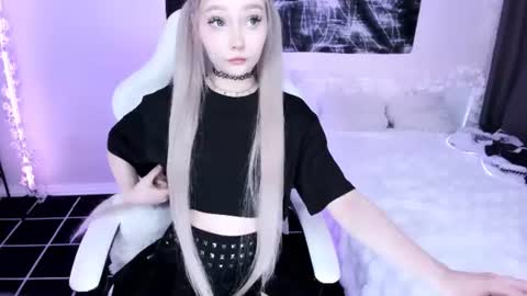 Lily online show from 06.18.26