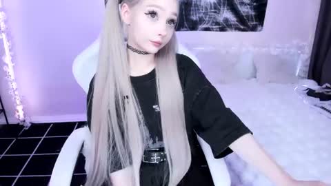 Lily online show from 06.24.26