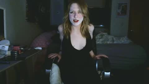 Snapshot of lilybvixen chatting on 05.20.26 lilybvixen online show from 05.20.26