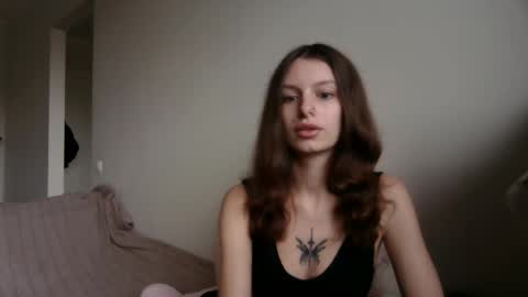 lilycandy_ online show from 10.22.25