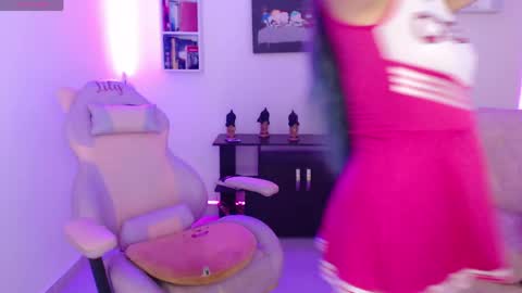 Lily online show from 04.21.26