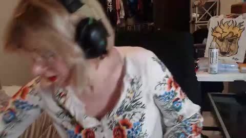 Snapshot of lilyfe3 chatting on 03.16.26 lilyfe3 online show from 03.16.26