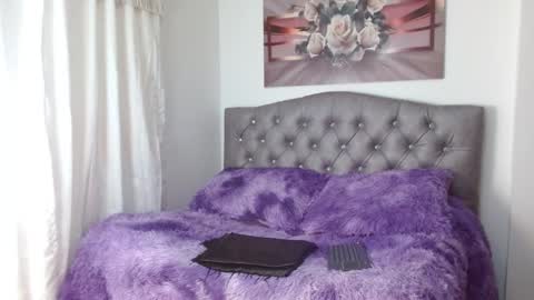 lilyfox23 online show from 02.26.25