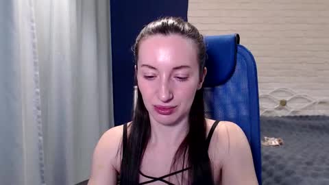 Lily online show from 03.16.26
