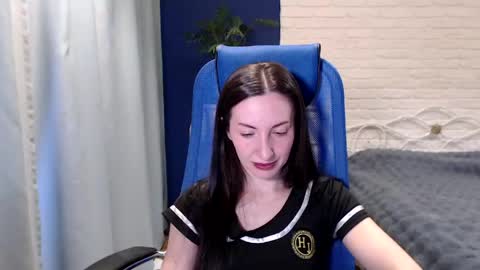 Lily online show from 04.14.26