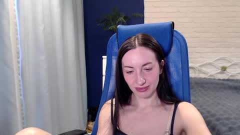 Lily online show from 04.15.26