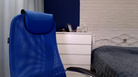 Lily online show from 04.24.26