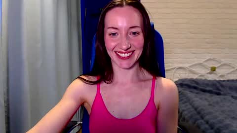Snapshot of lilymellow chatting on 06.05.26 Lily online show from 06.05.26