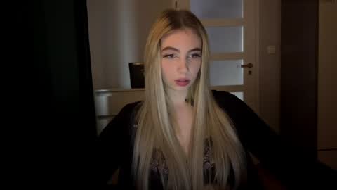 Lily online show from 05.11.26