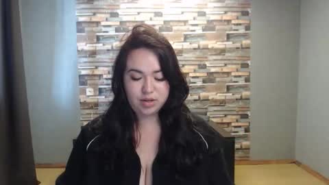 Snapshot of limalagris chatting on 05.16.26 busty princess online show from 05.16.26