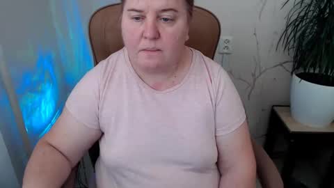 Snapshot of limonka_fire chatting on 01.11.25 Limonka Fire online show from 01.11.25